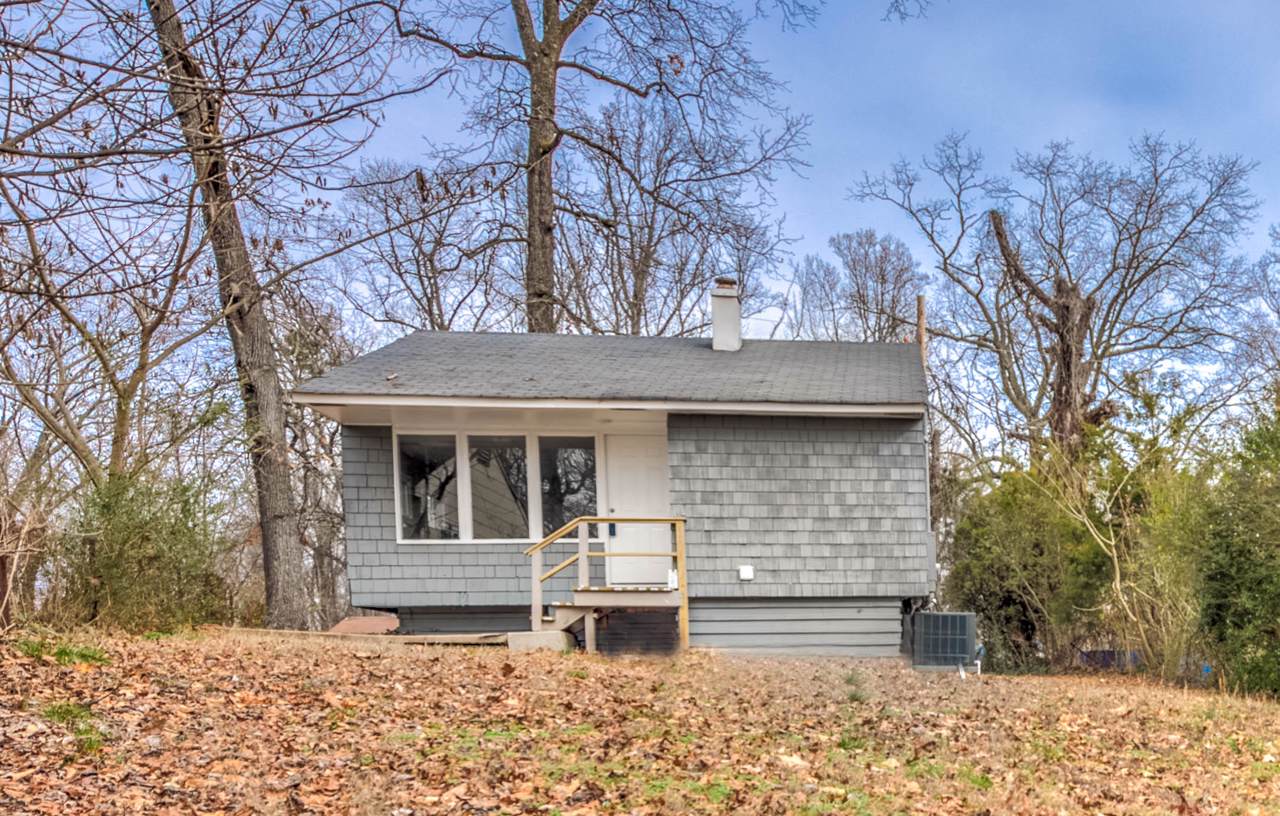 216 Wadsworth Place - Photo 1