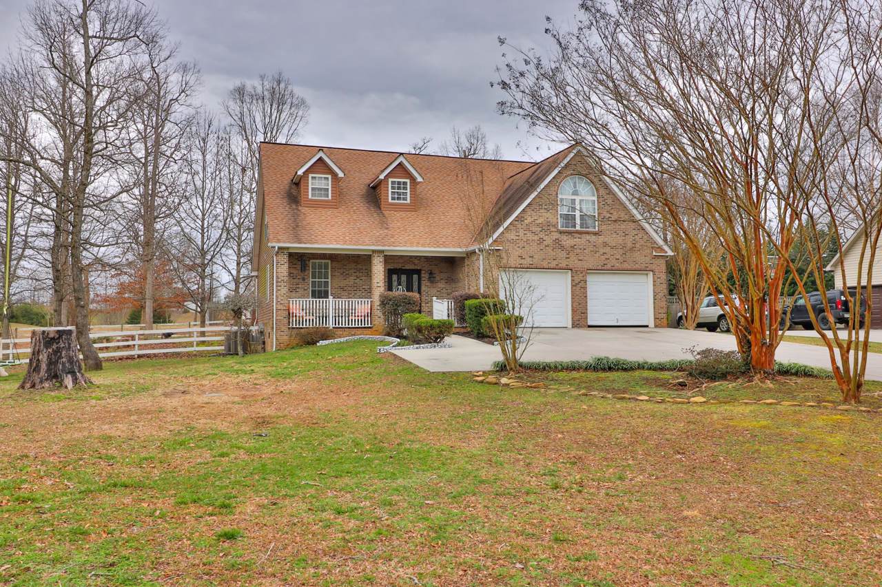 1522 Foxfire Circle - Photo 1