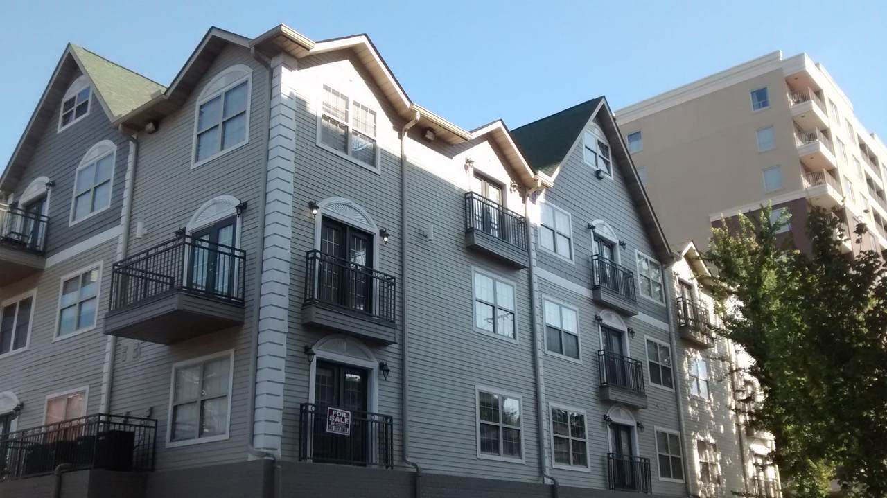1801 Lake Ave - Photo 1