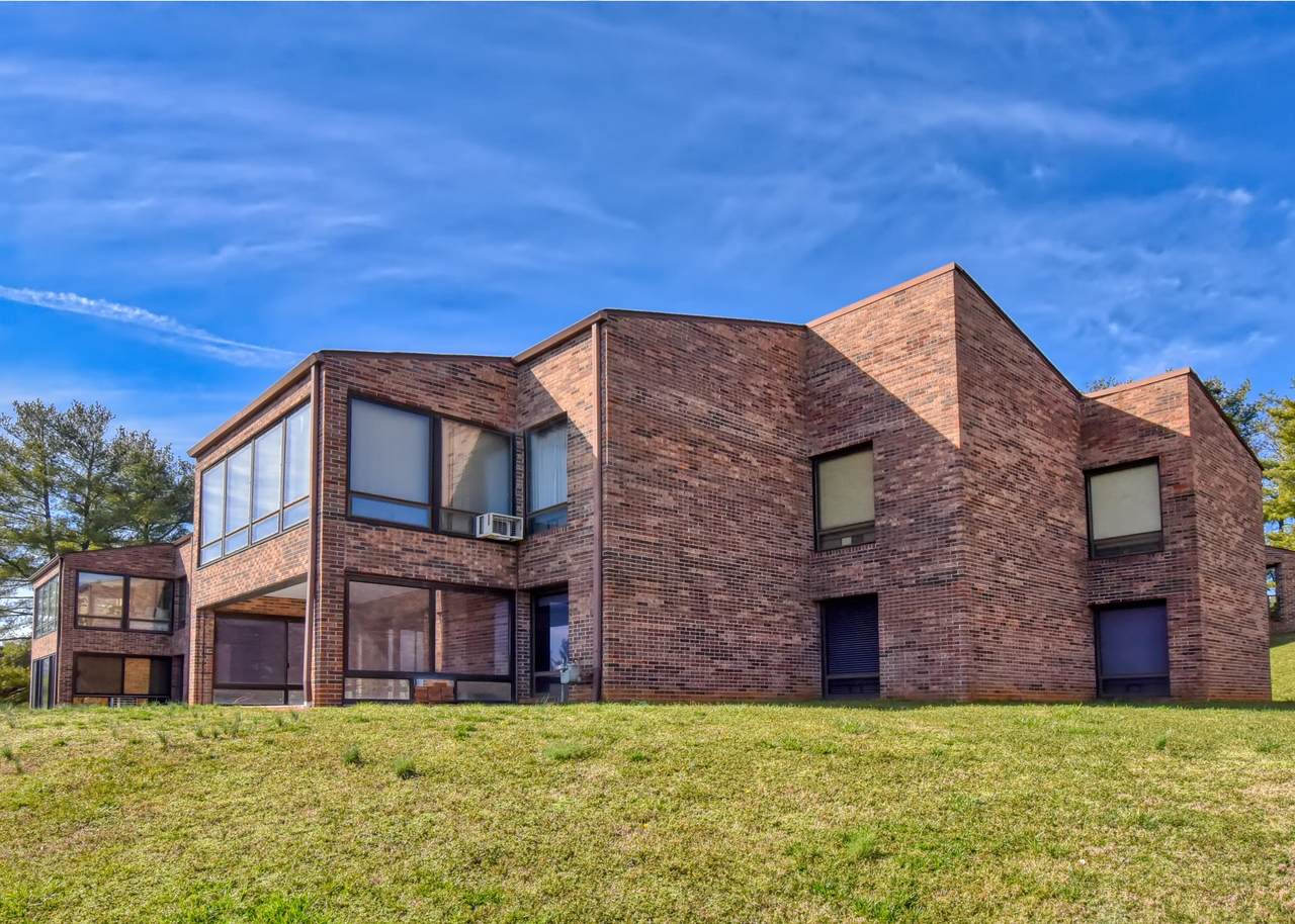 6204 Mountain Park Drive - Photo 1