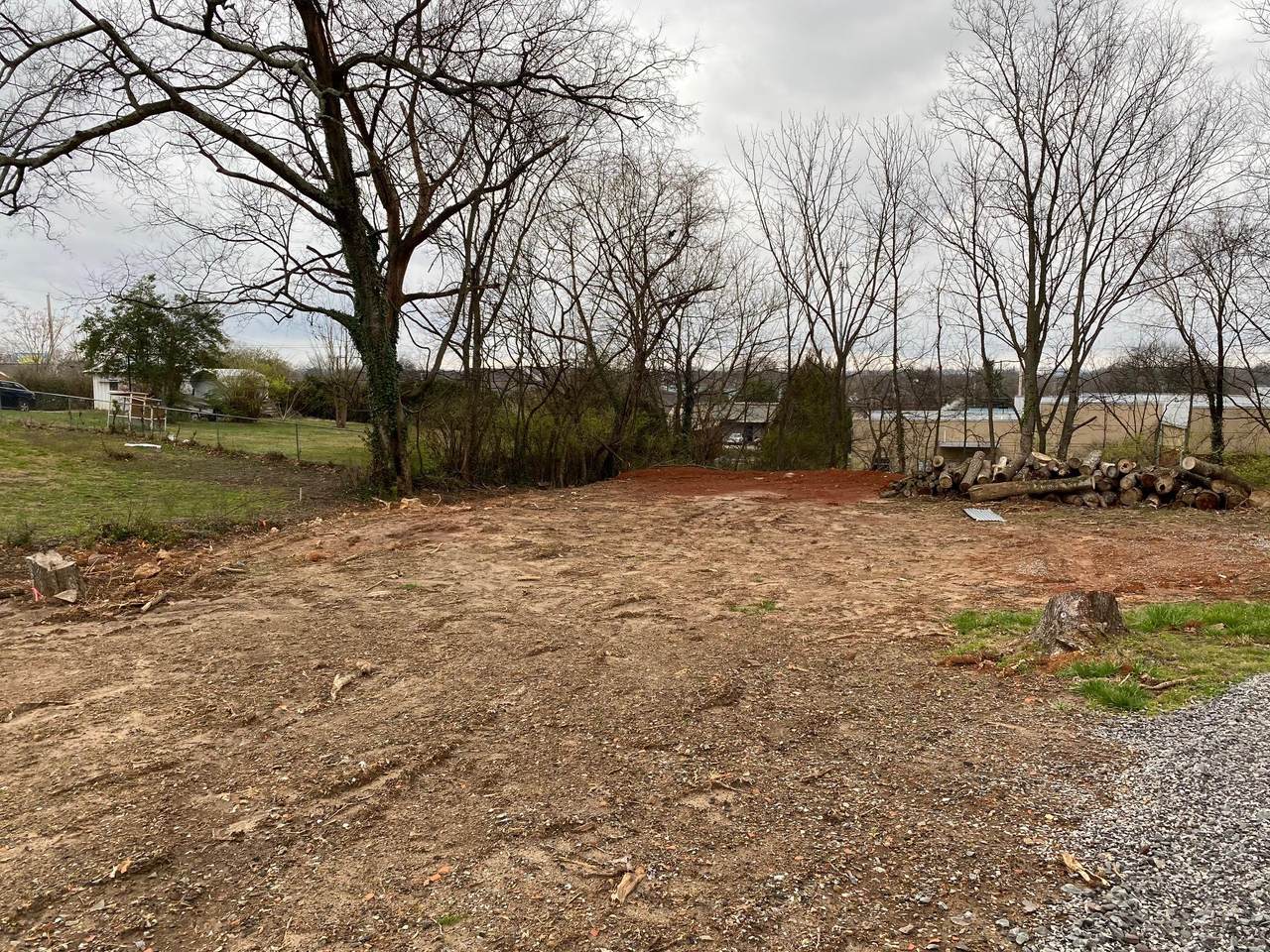 1811 Griffin Ave - Photo 1