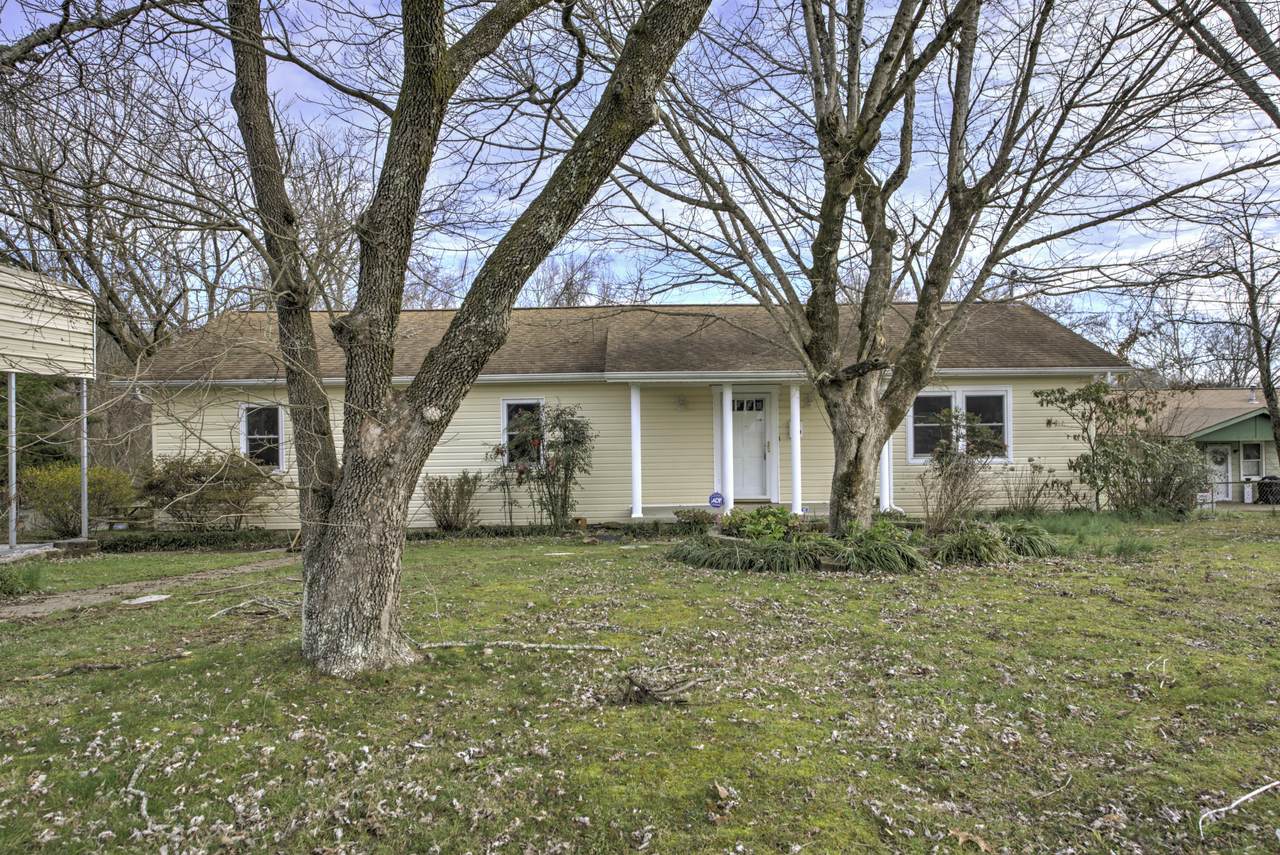 290/292 Jefferson Ave - Photo 1