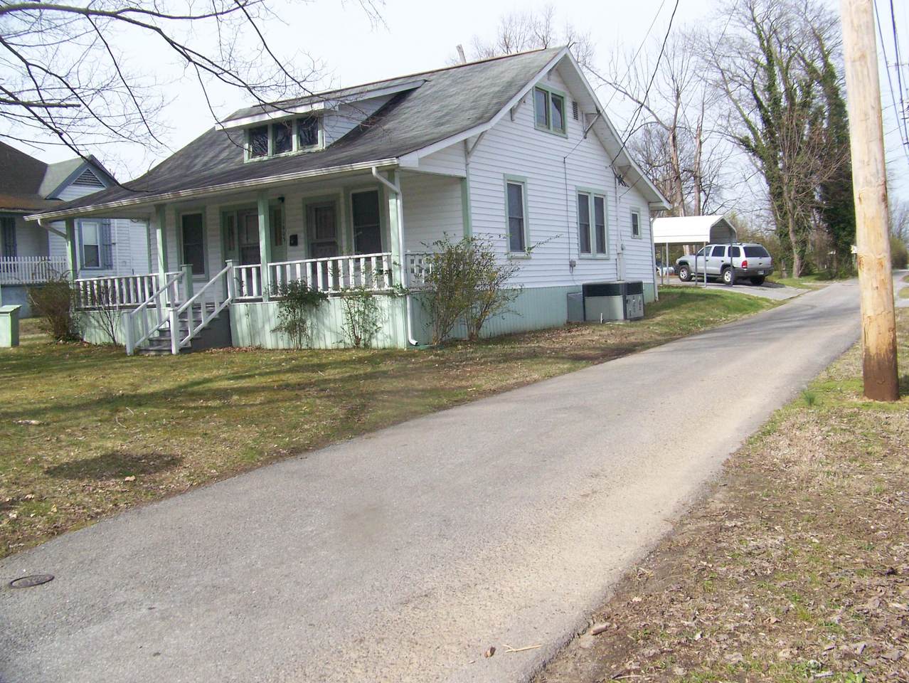 1405 Harper Ave - Photo 1