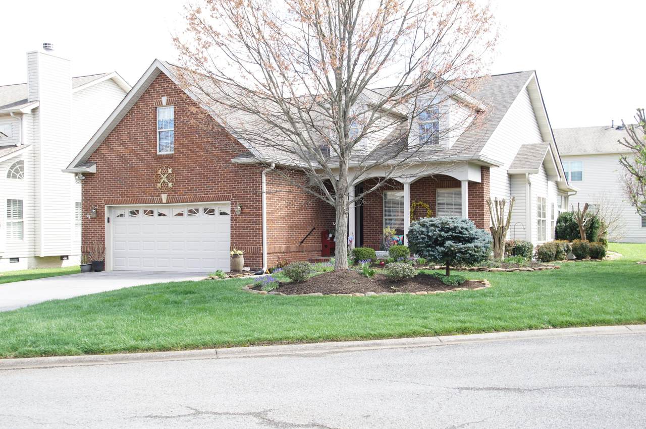 11520 Fincastle Lane - Photo 1