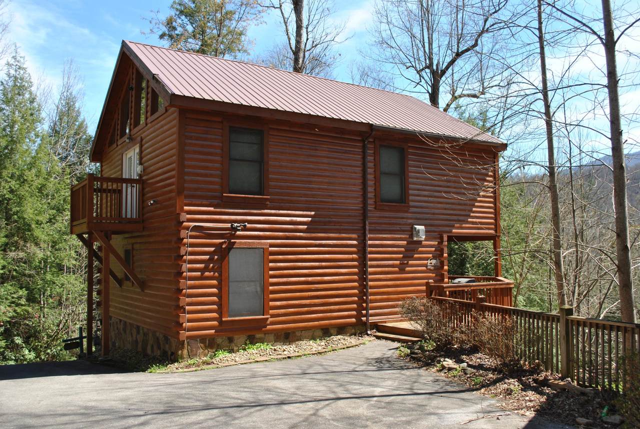 1640 Misty Hollow Rd - Photo 1