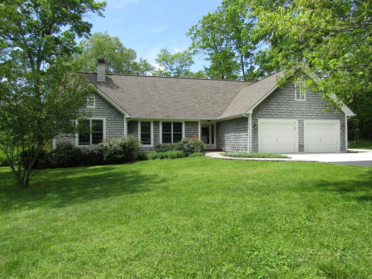 345 Myra Drive - Photo 1