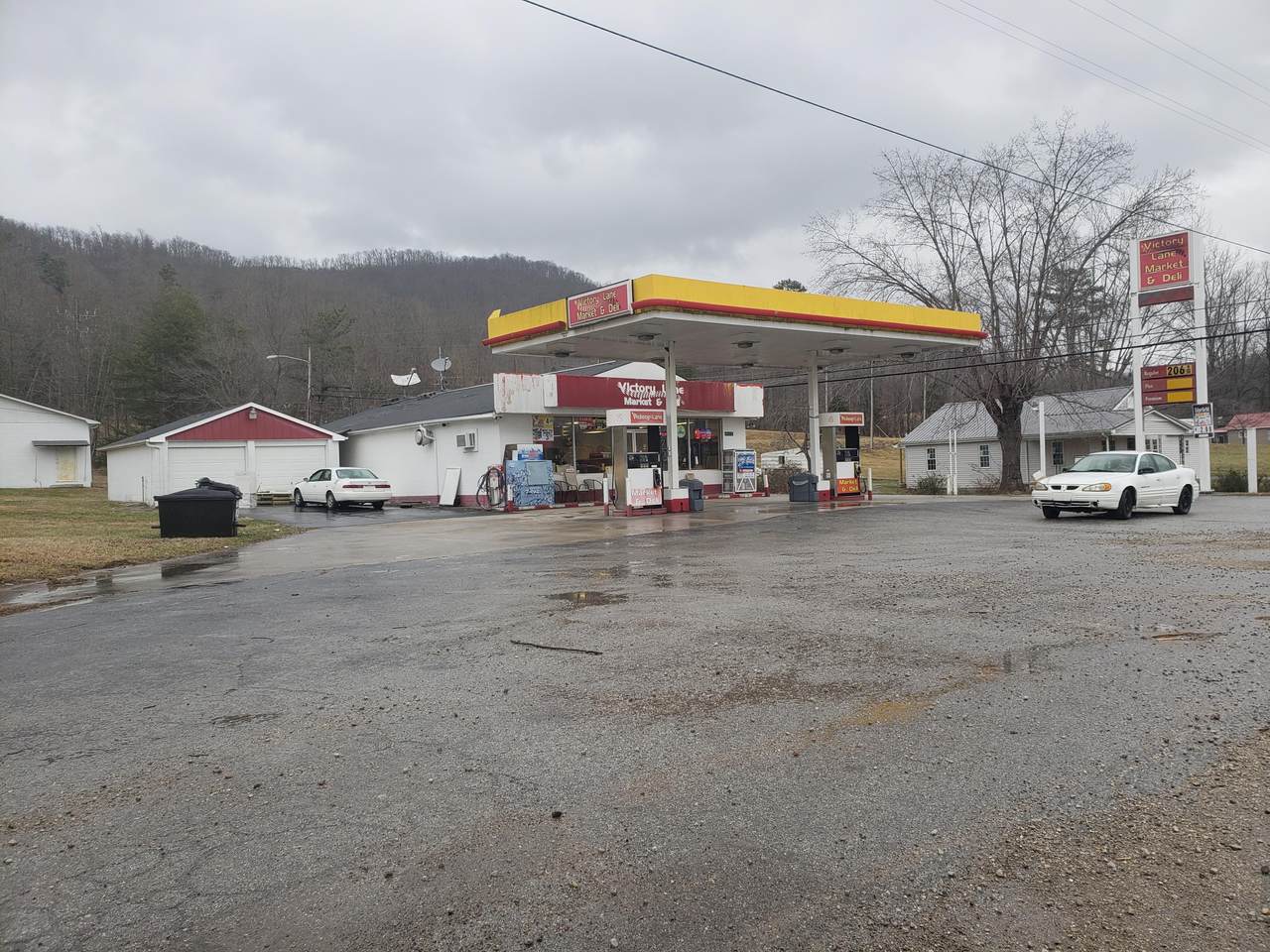 9111 Baker Hwy - Photo 1