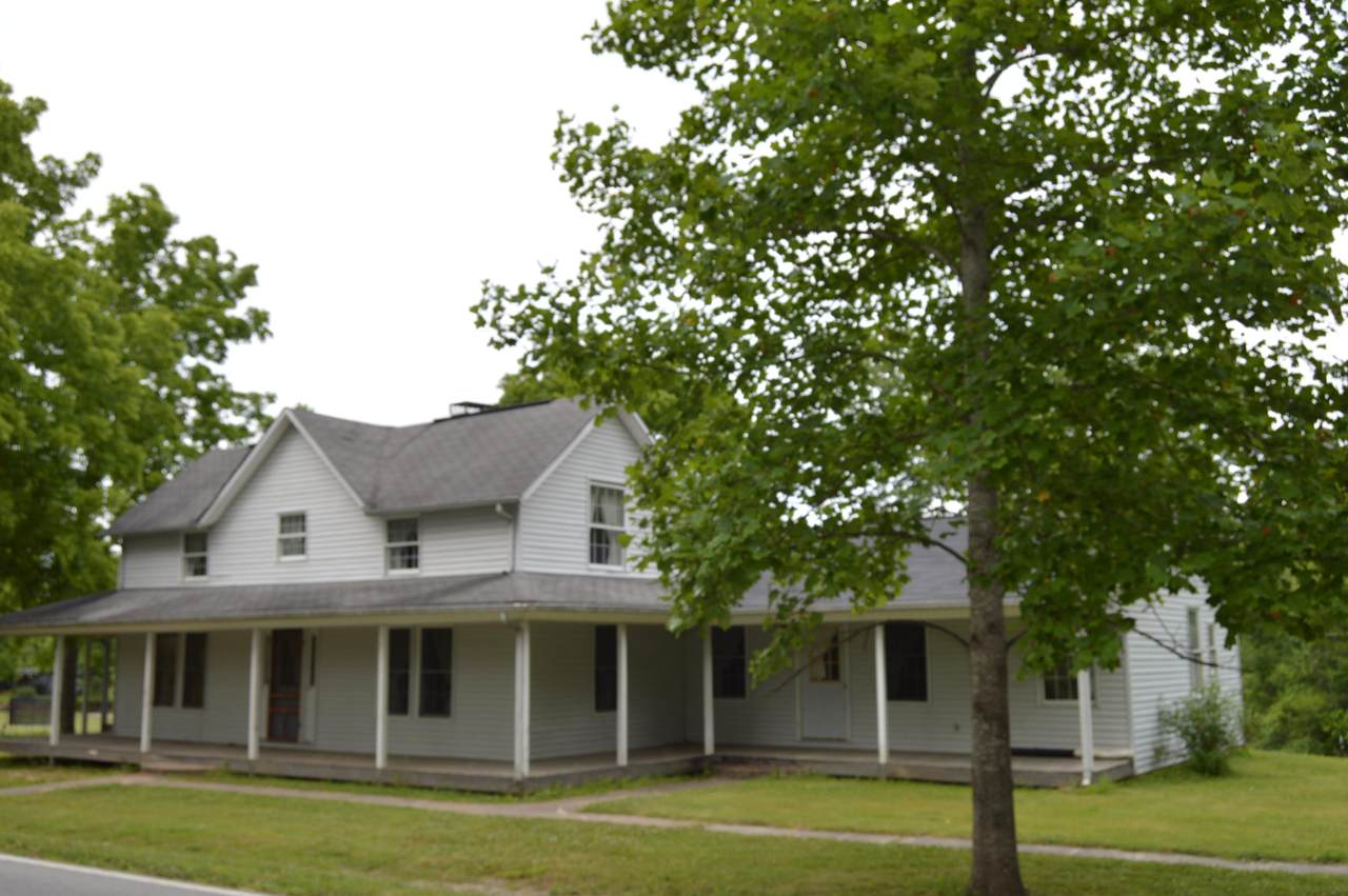 2115 Deer Lodge Hwy - Photo 1