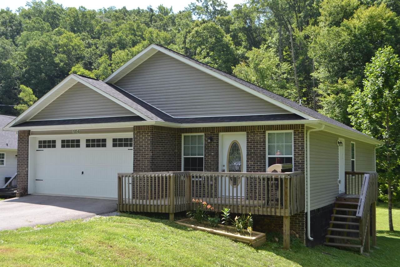 1854 Ogle Rd - Photo 1