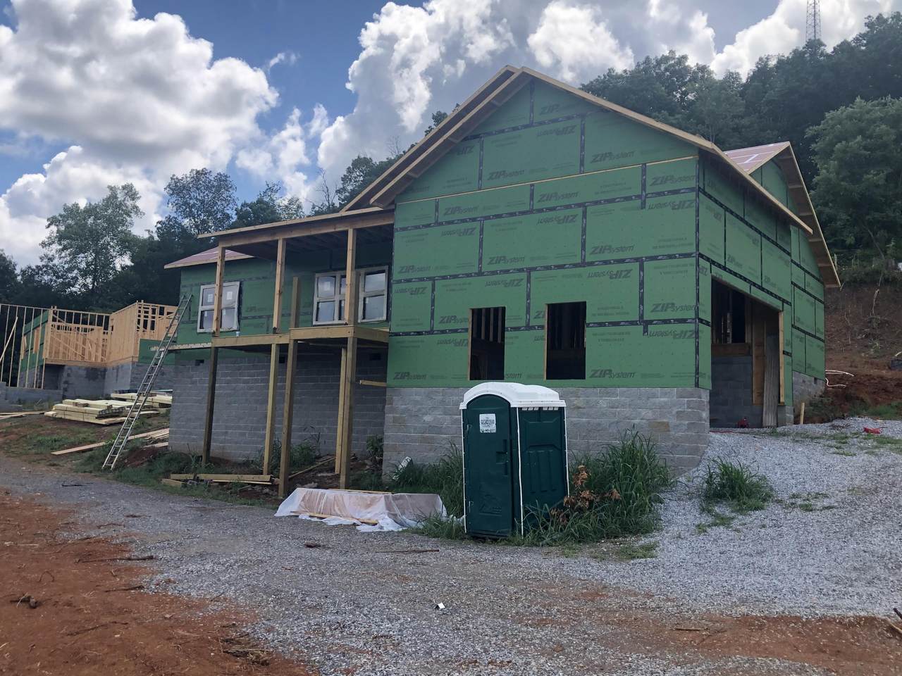 255 Clear Creek Rd - Photo 1