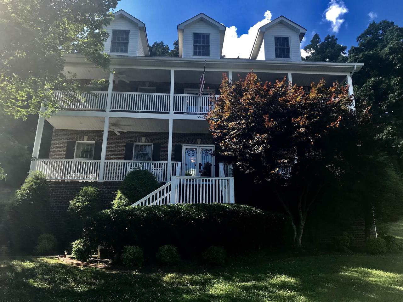 3342 Berkshire Circle - Photo 1