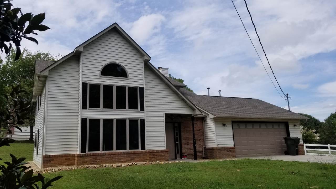 619 Broadview Drive - Photo 1
