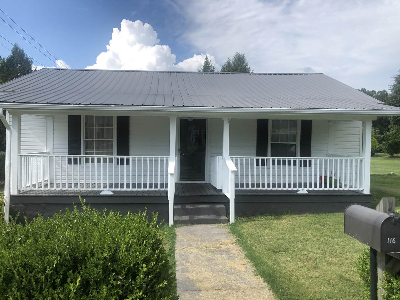 116 Dixon St - Photo 1