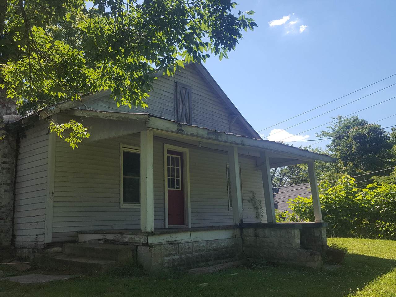 210 Longfield Rd - Photo 1