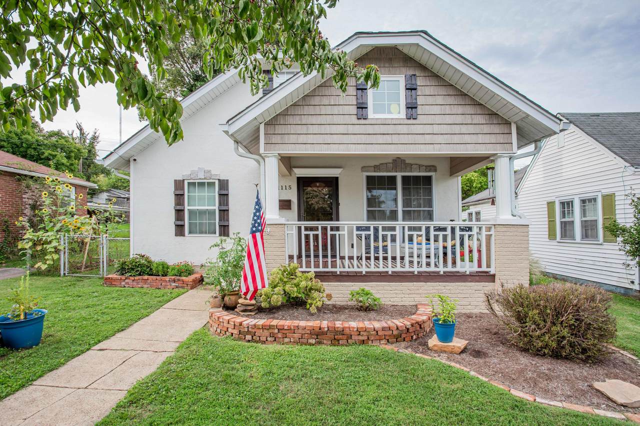 1115 Raleigh Ave - Photo 1