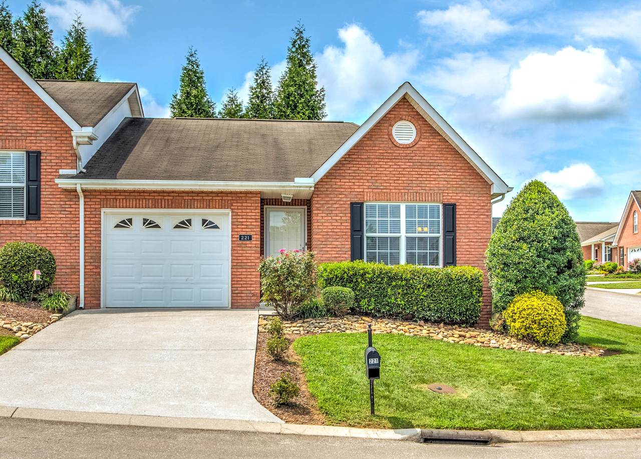 221 Timbercreek Way - Photo 1