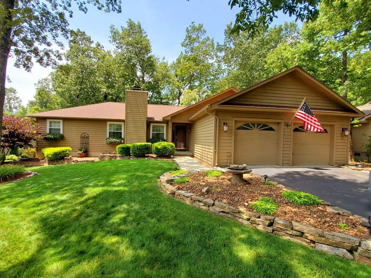 132 Berkshire Loop - Photo 1