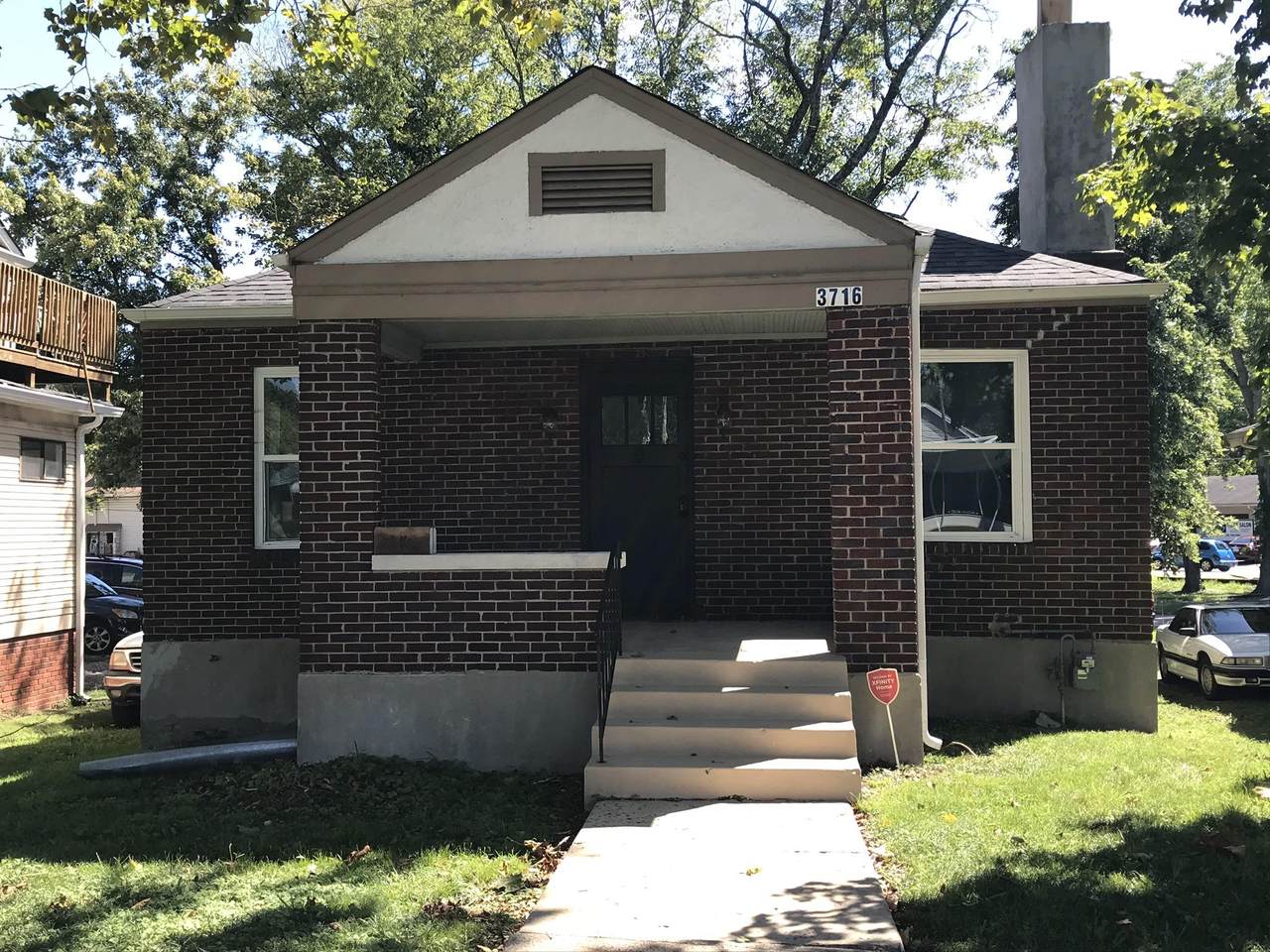 3716 Broadway St - Photo 1