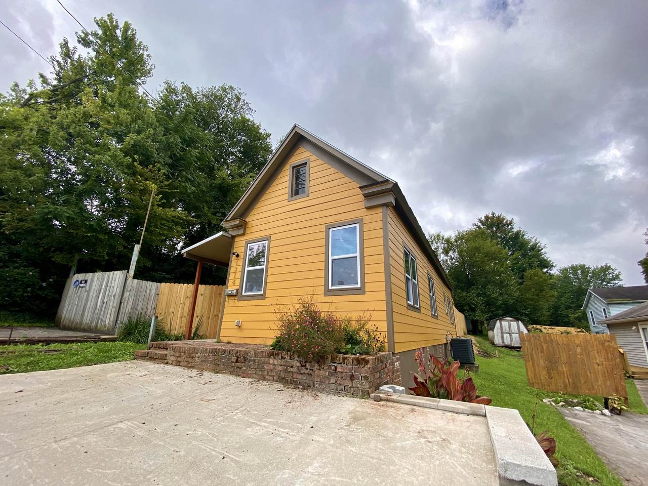 1314 Boyd St - Photo 1