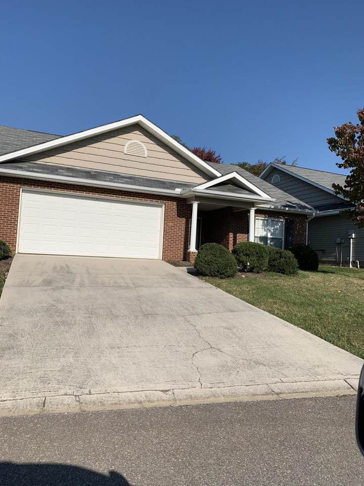421 Eaton Village Tr - Photo 1