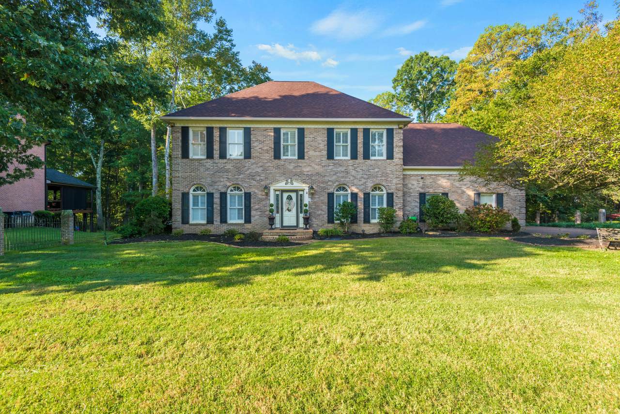 6829 Resolute Rd - Photo 1