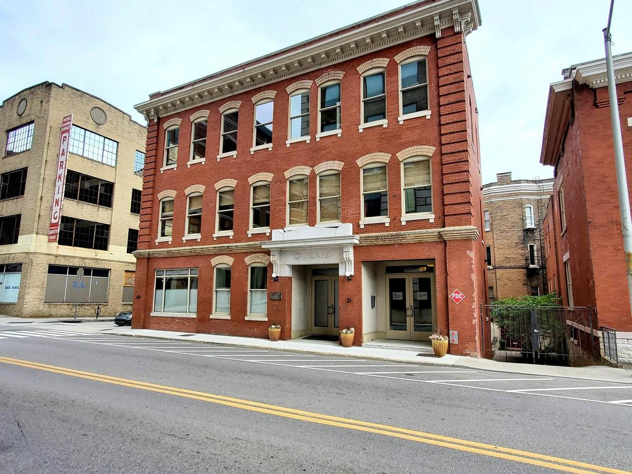 402 Church Ave - Photo 1