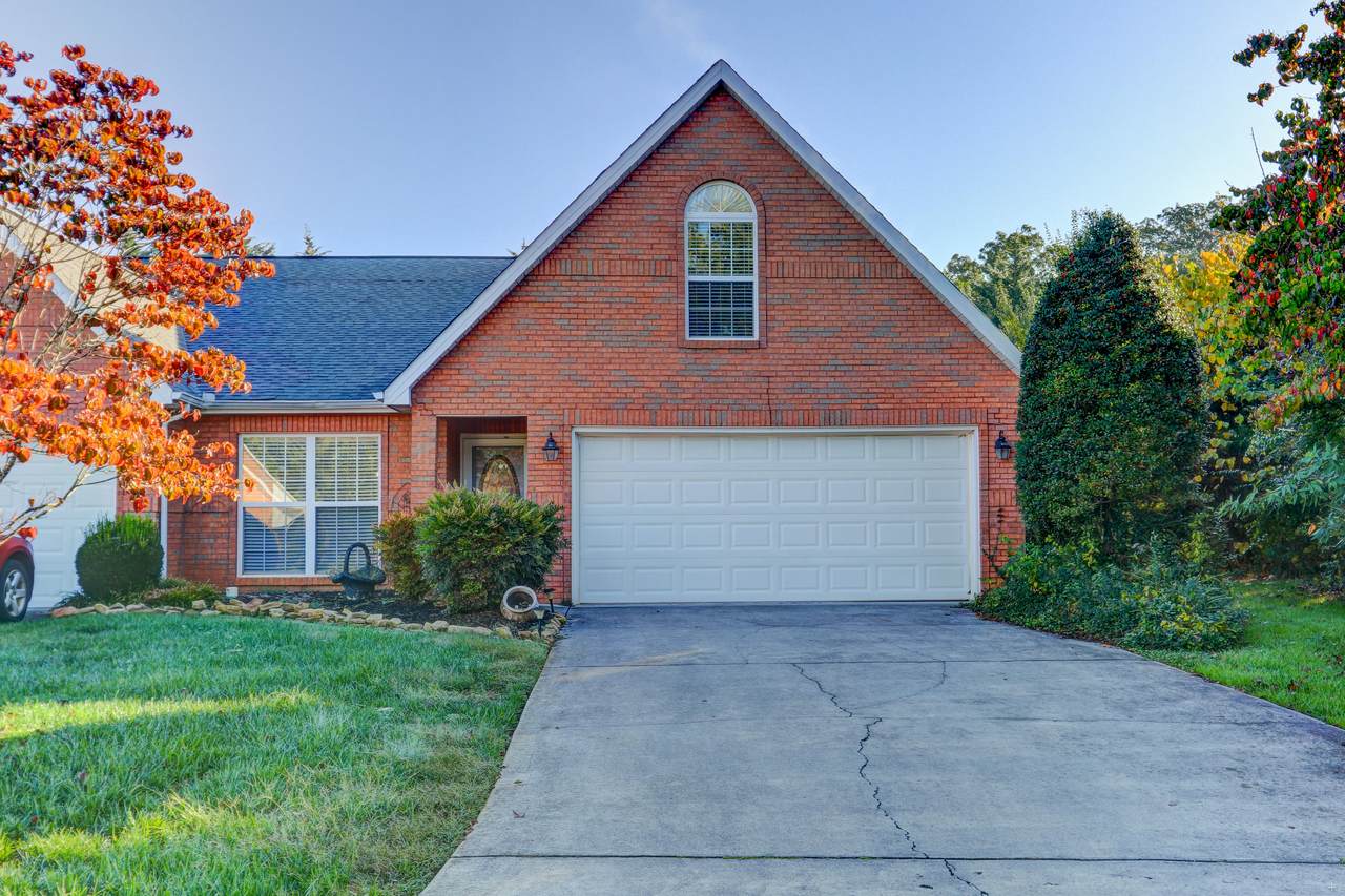 2938 Dominion Drive - Photo 1