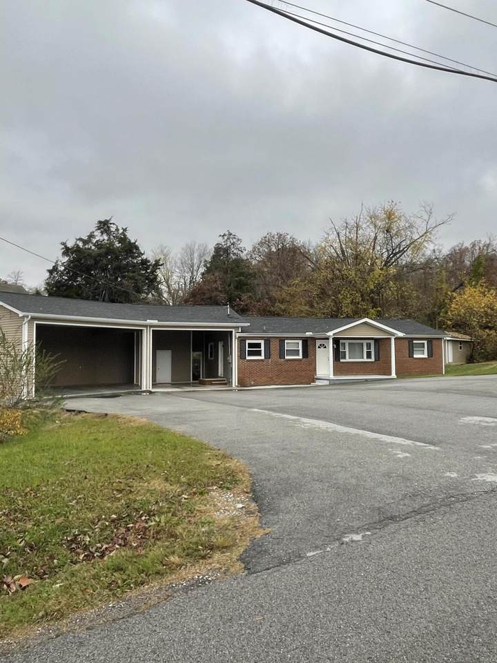 1240 Simpson Rd - Photo 1