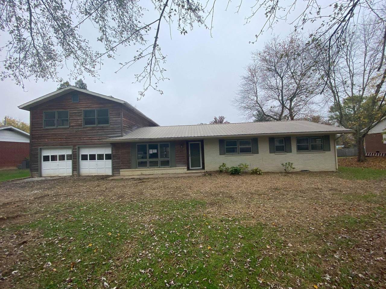204 Seneca Circle - Photo 1