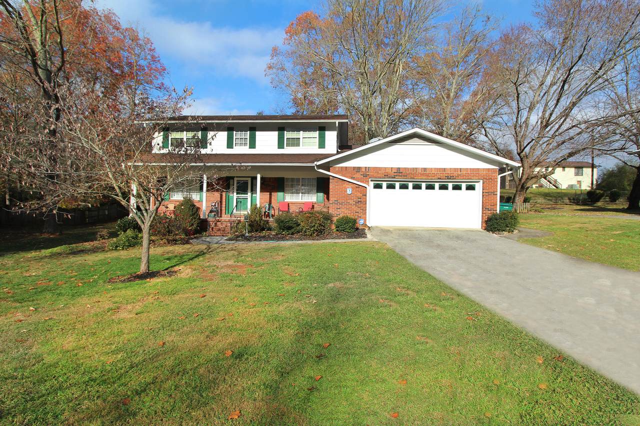 2713 Shropshire Blvd - Photo 1