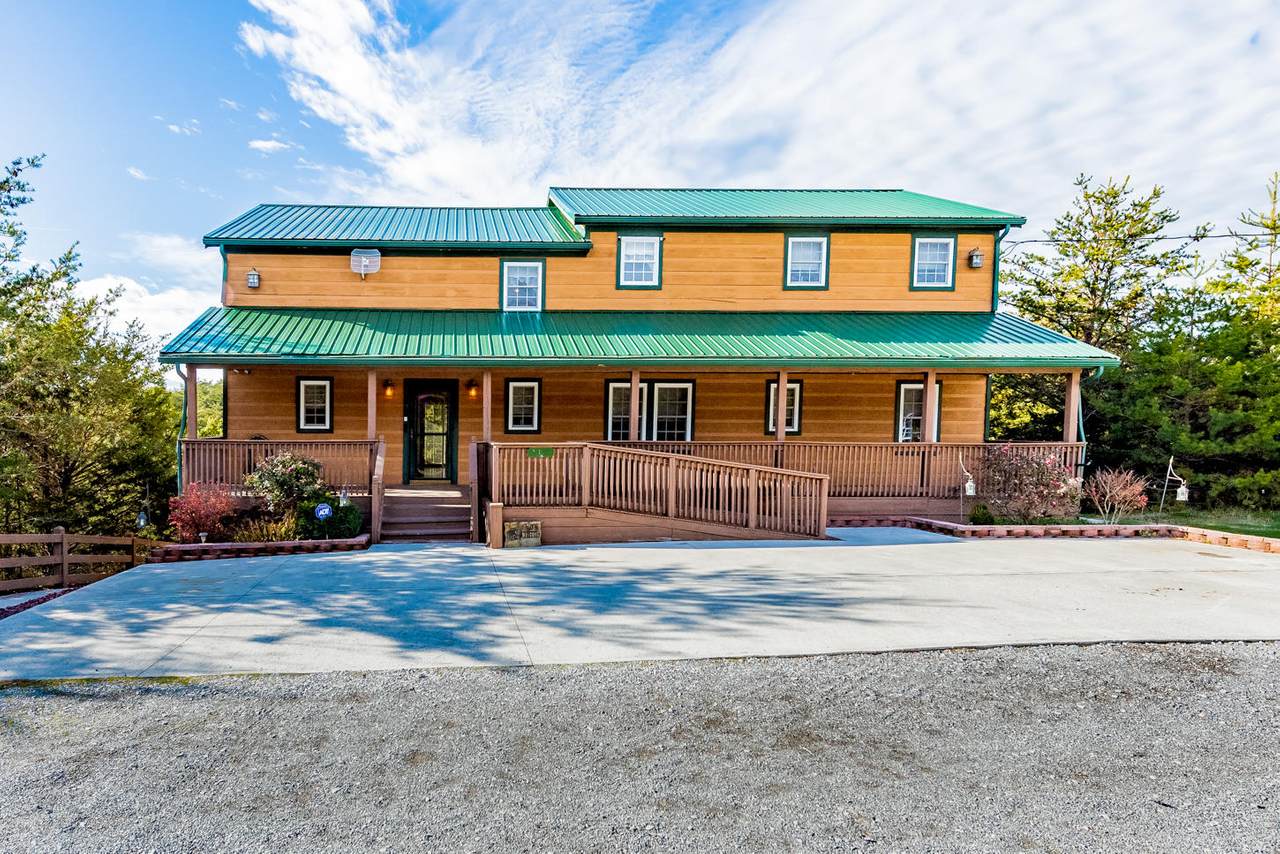 239 Parrotts Chapel Rd - Photo 1