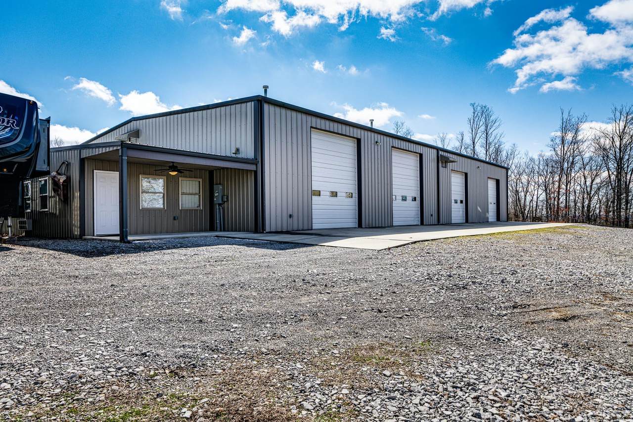 1079 Bristow Rd - Photo 1