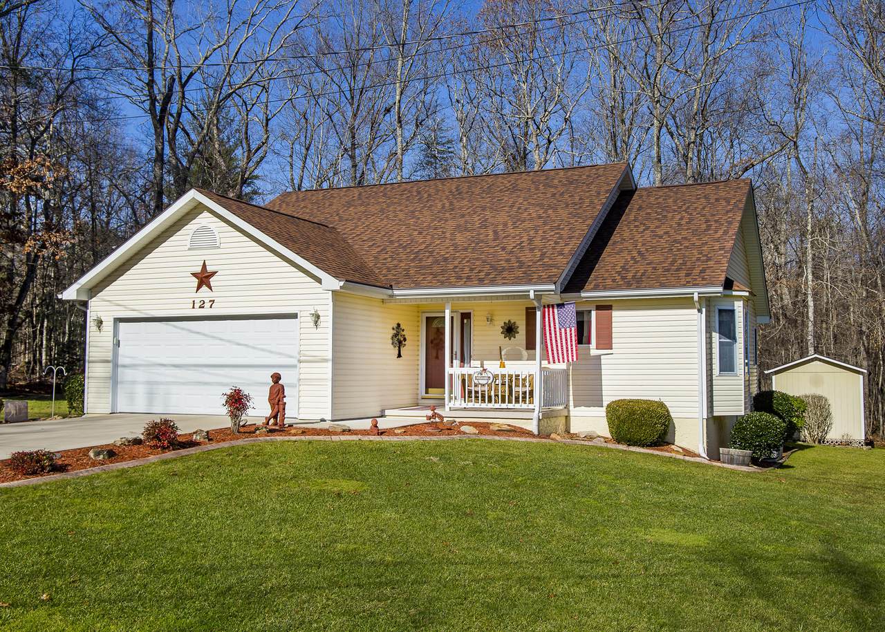 127 Pomeroy Drive - Photo 1