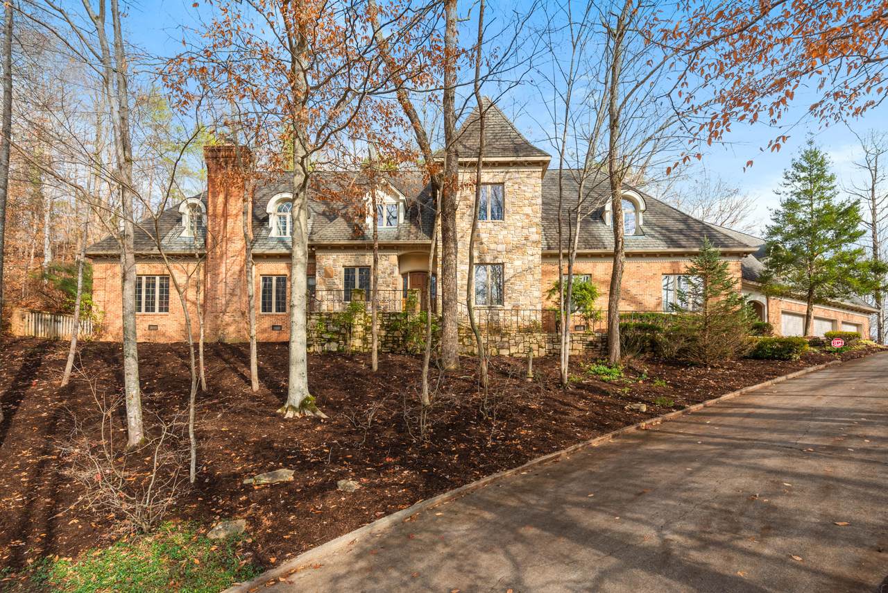 132 Amanda Drive - Photo 1
