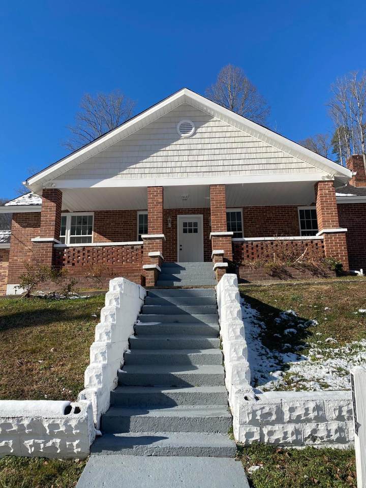 2722 Briceville Hwy - Photo 1
