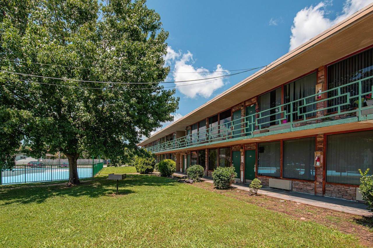 4025 Parkway - Photo 1