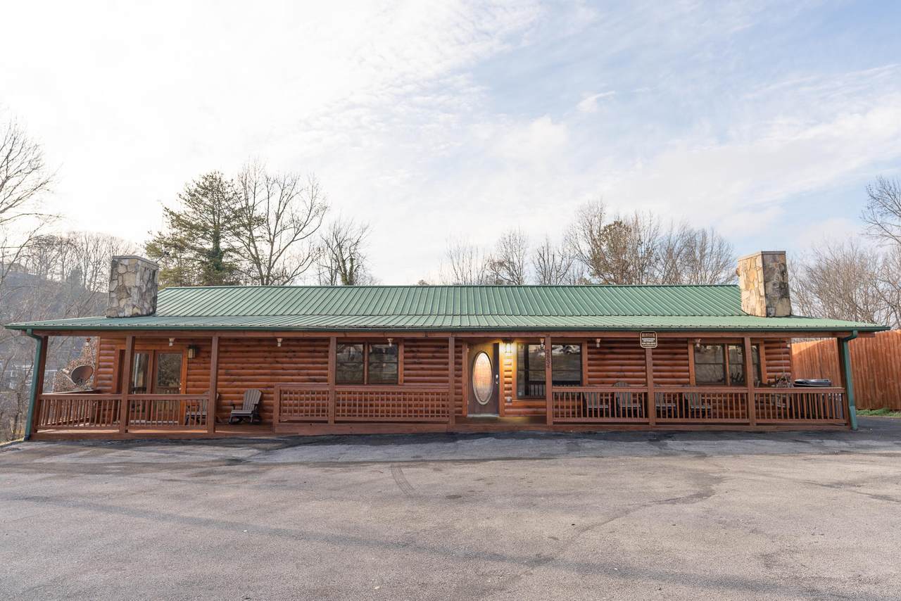 2834 Florence Drive - Photo 1