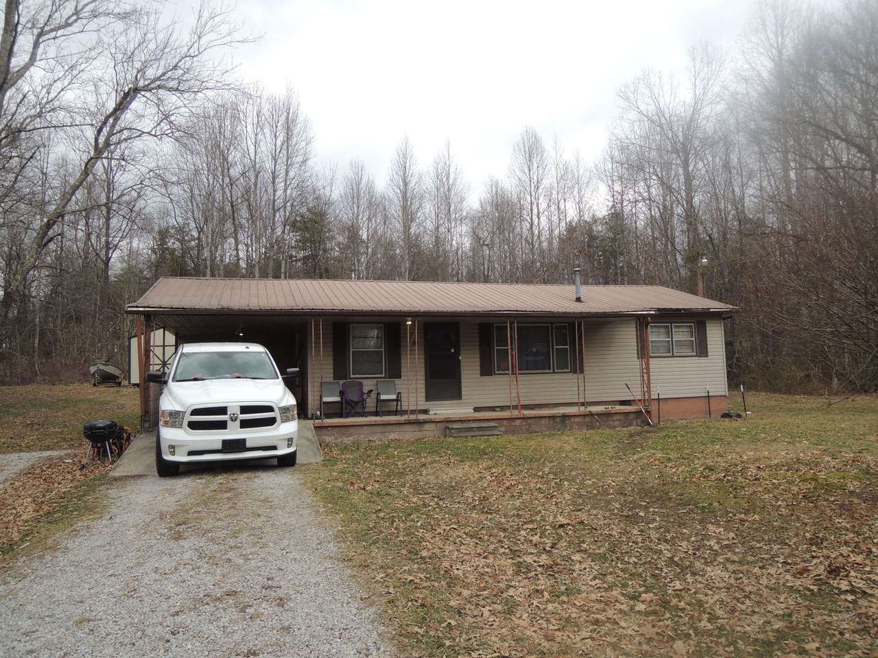 2711 Rugby Pike - Photo 1