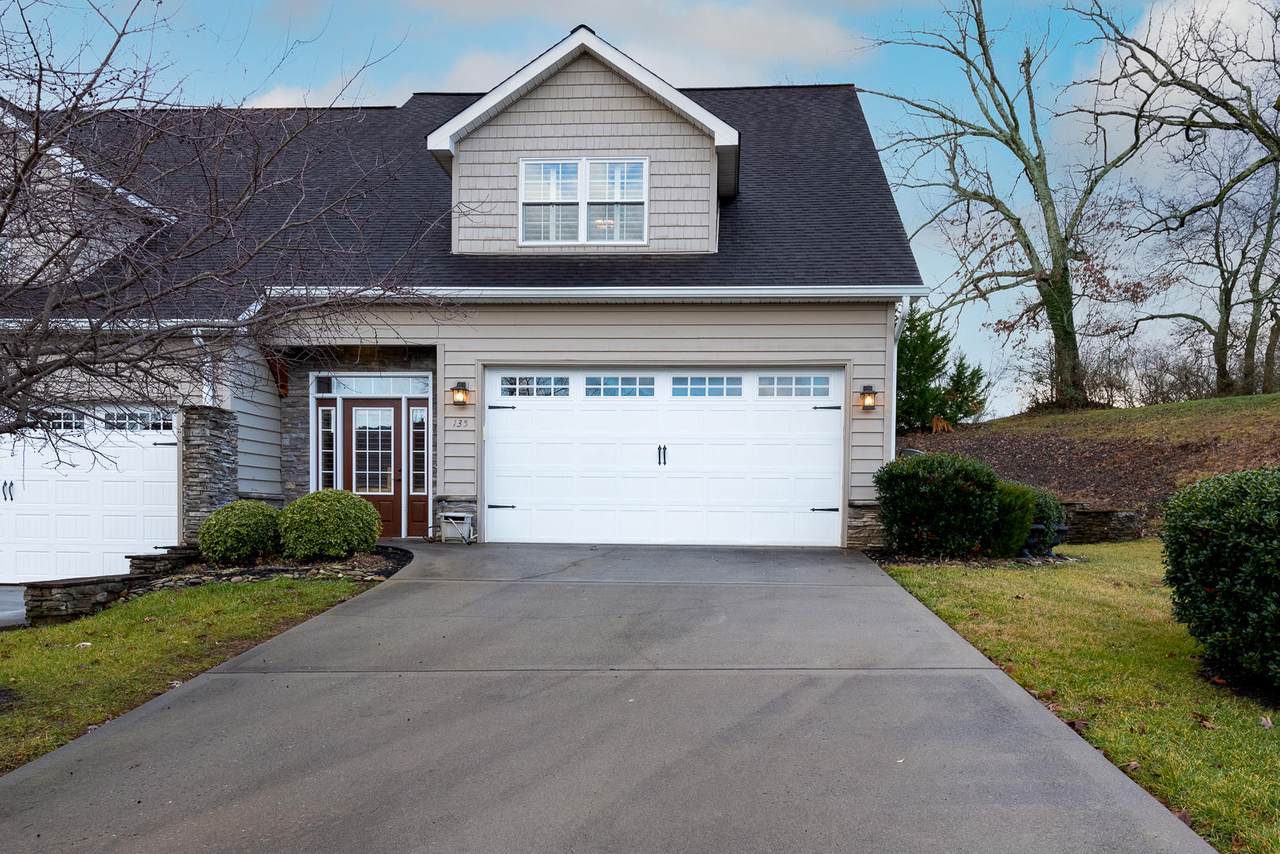 135 Chelsea Lane - Photo 1