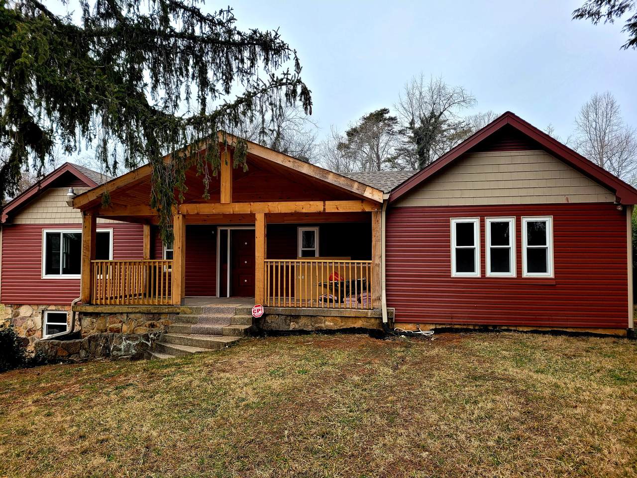 2449 Brooks Ave - Photo 1