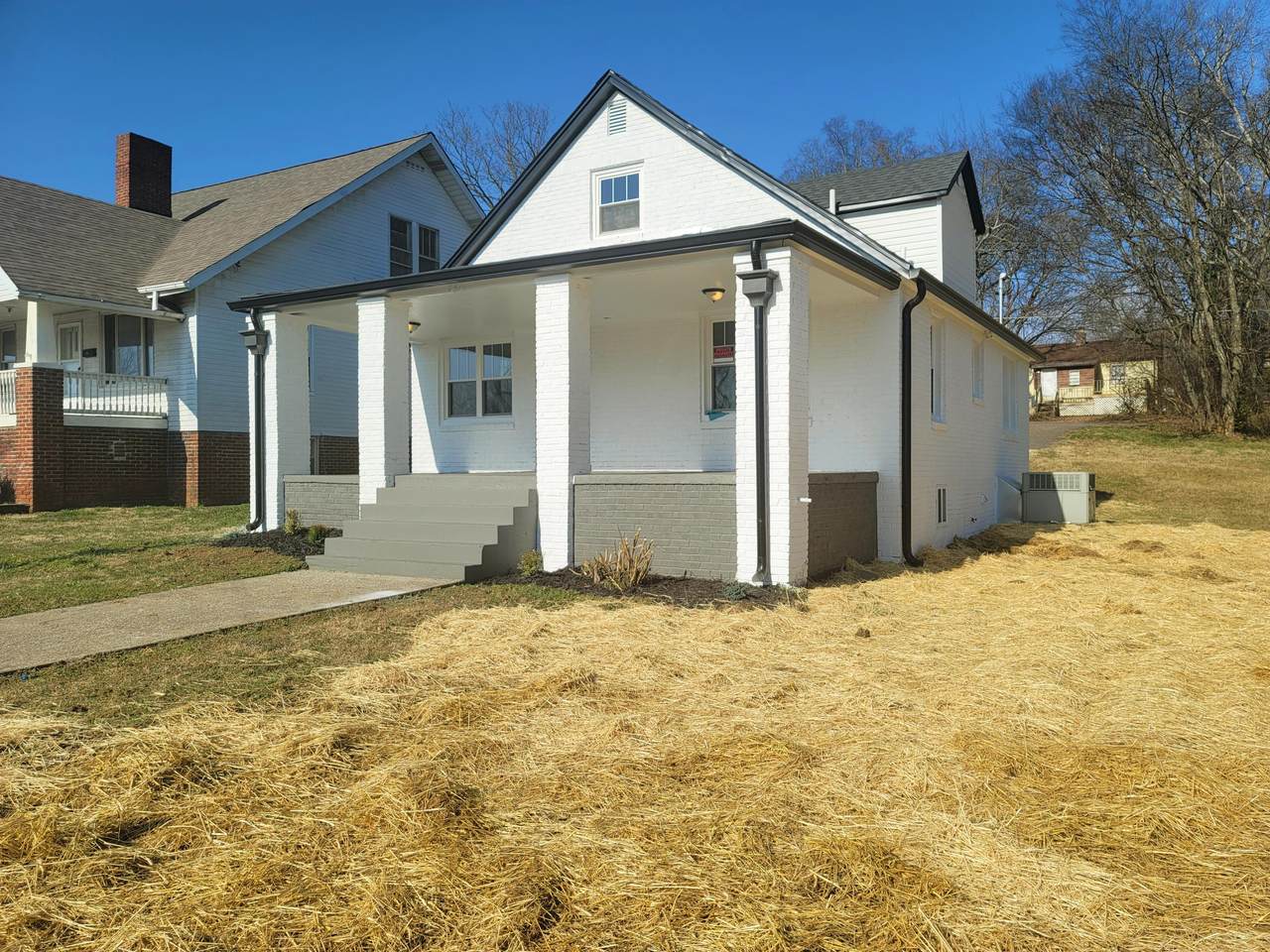2311 Glenwood Ave - Photo 1