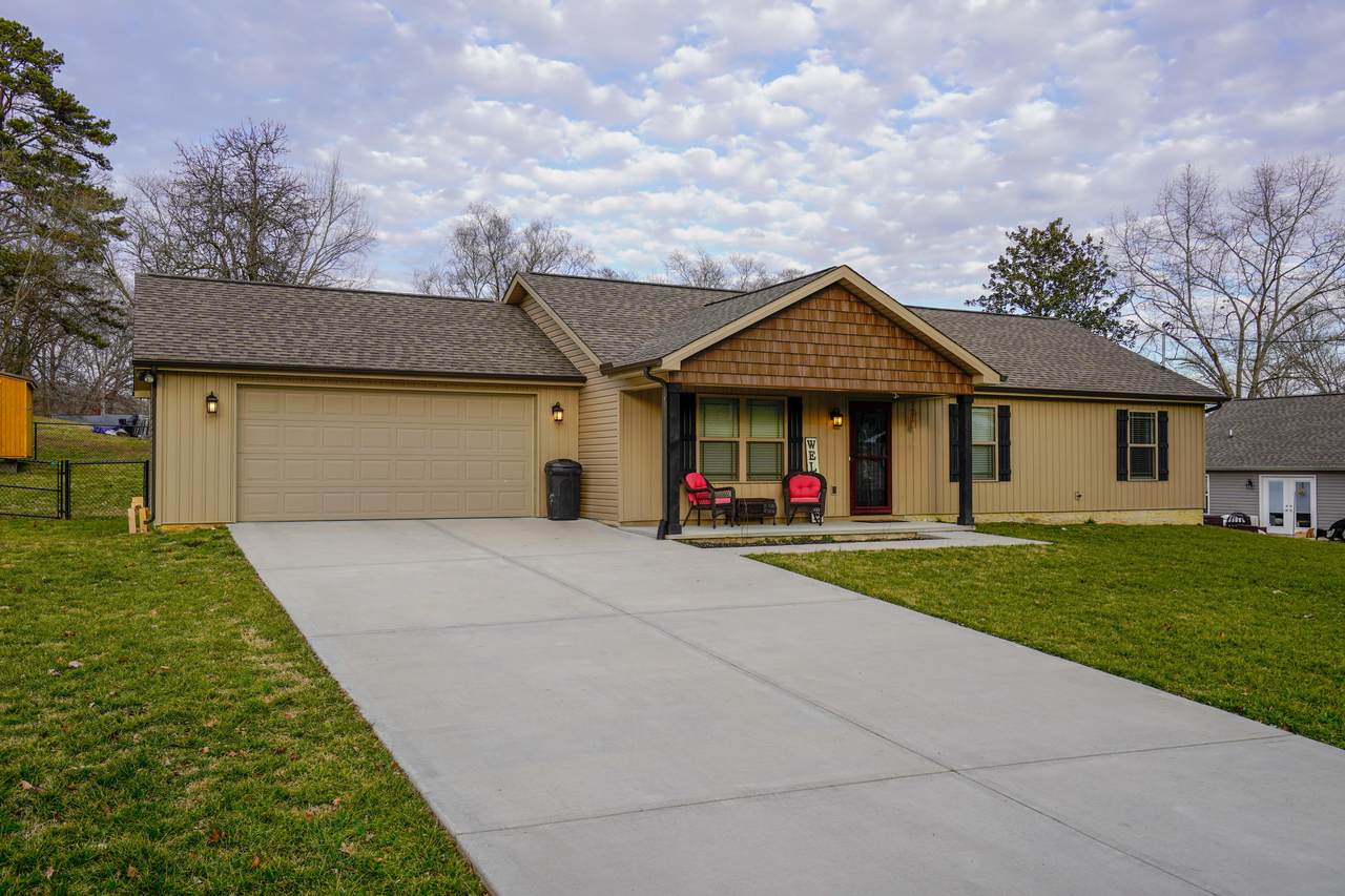 337 Edgewood Circle - Photo 1