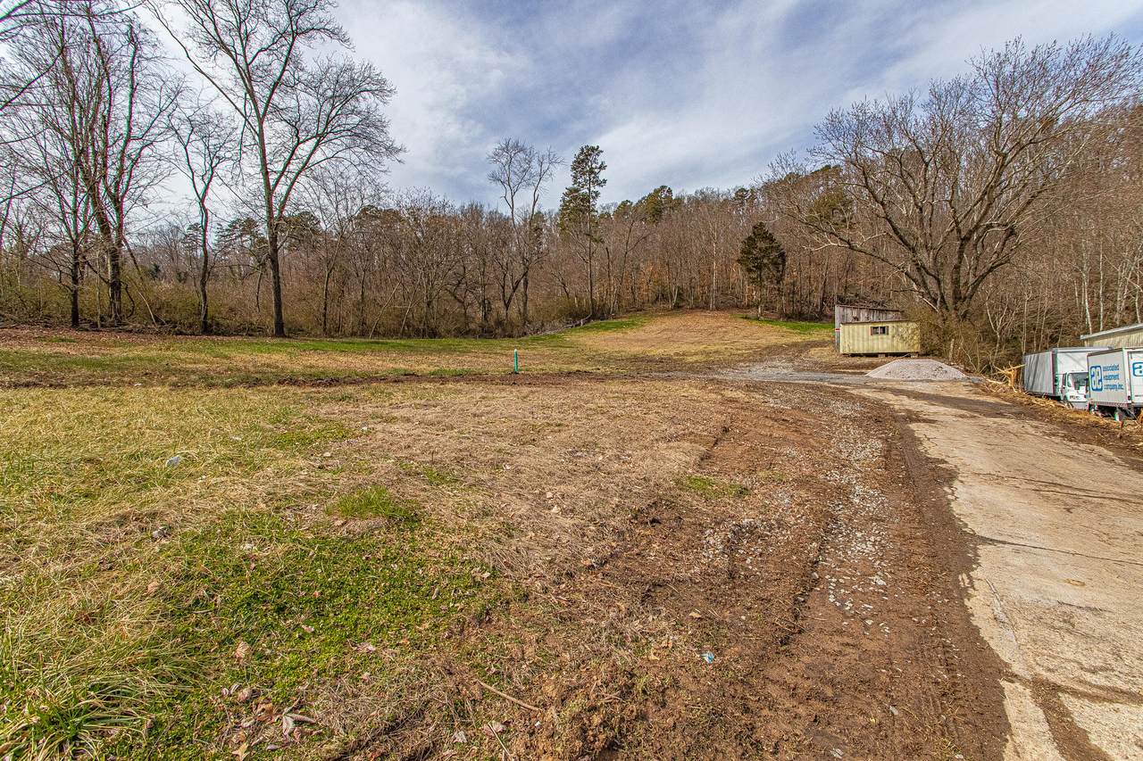 2005 Dutch Valley Drive - Photo 1
