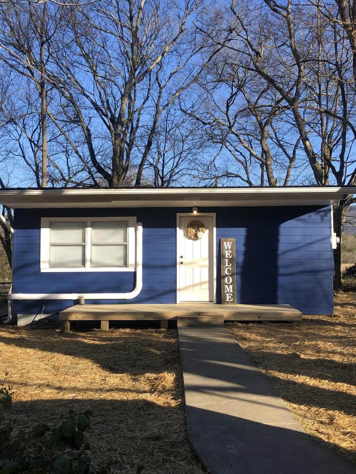 160 County Road 812 - Photo 1