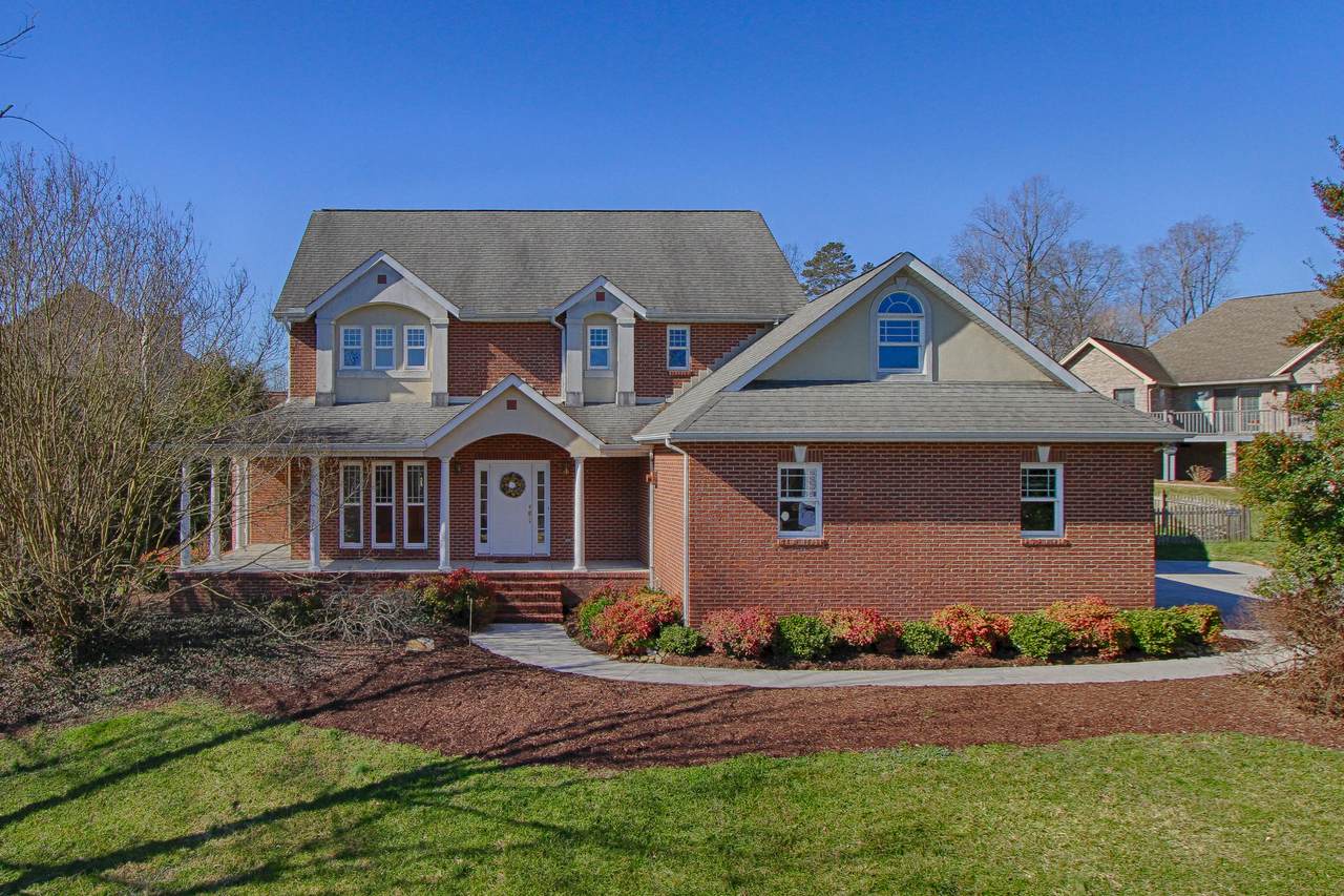 5015 Shannon Run Drive - Photo 1