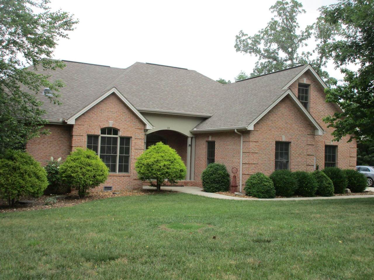 110 Leyden Drive - Photo 1