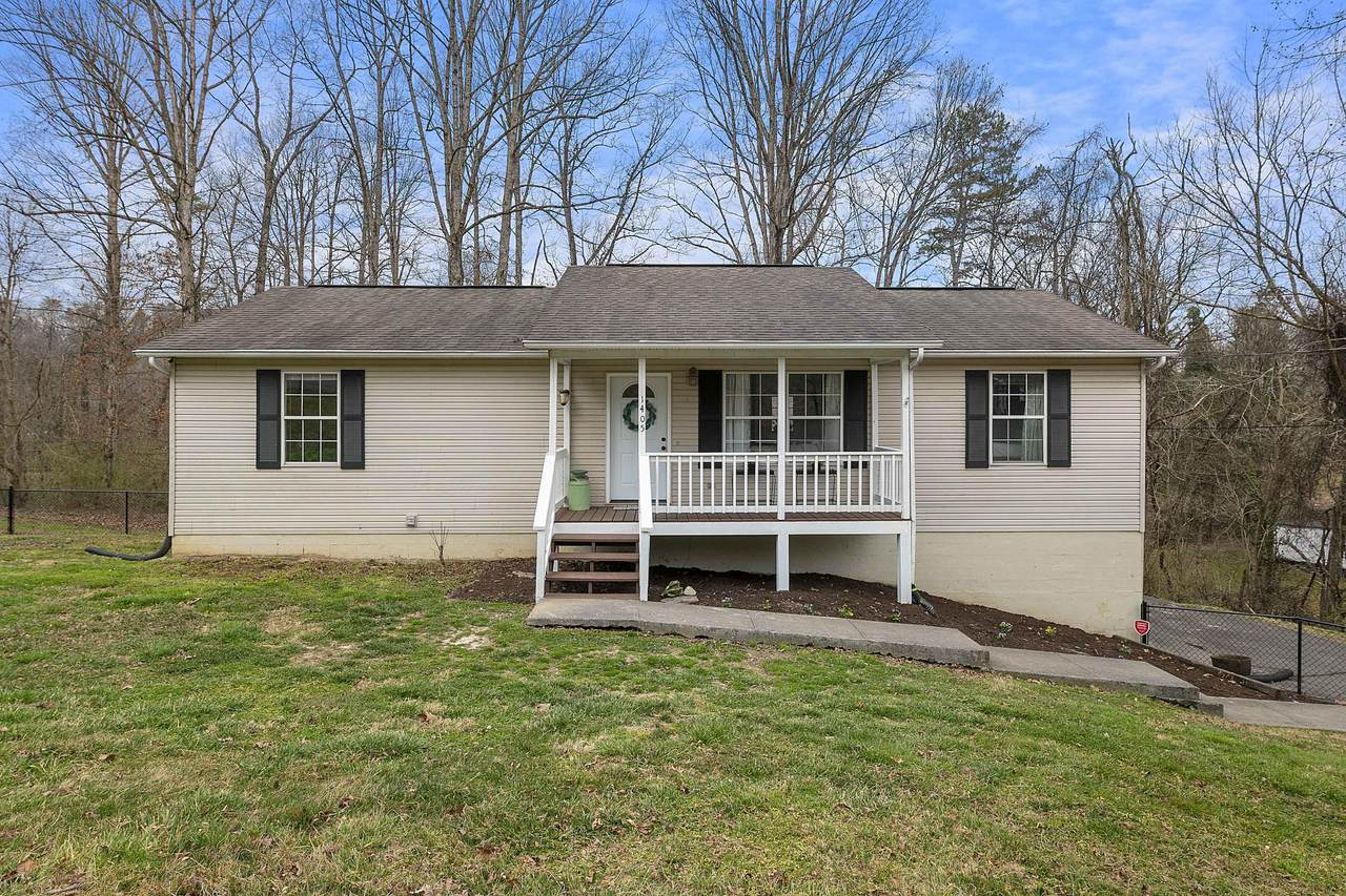 1405 Parkridge Drive - Photo 1