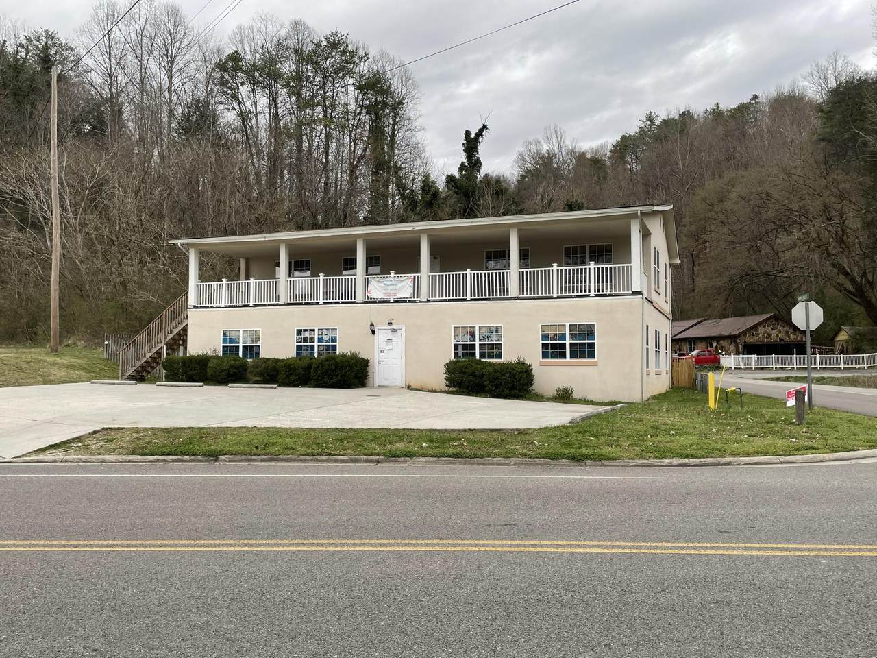 607 Old Tacora Hills Rd - Photo 1