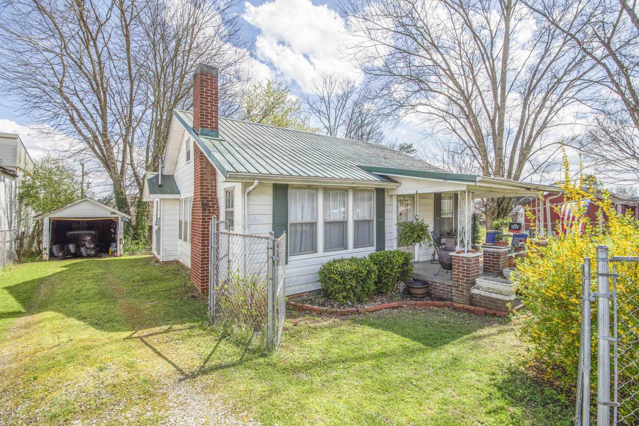 931 Mulberry St - Photo 1