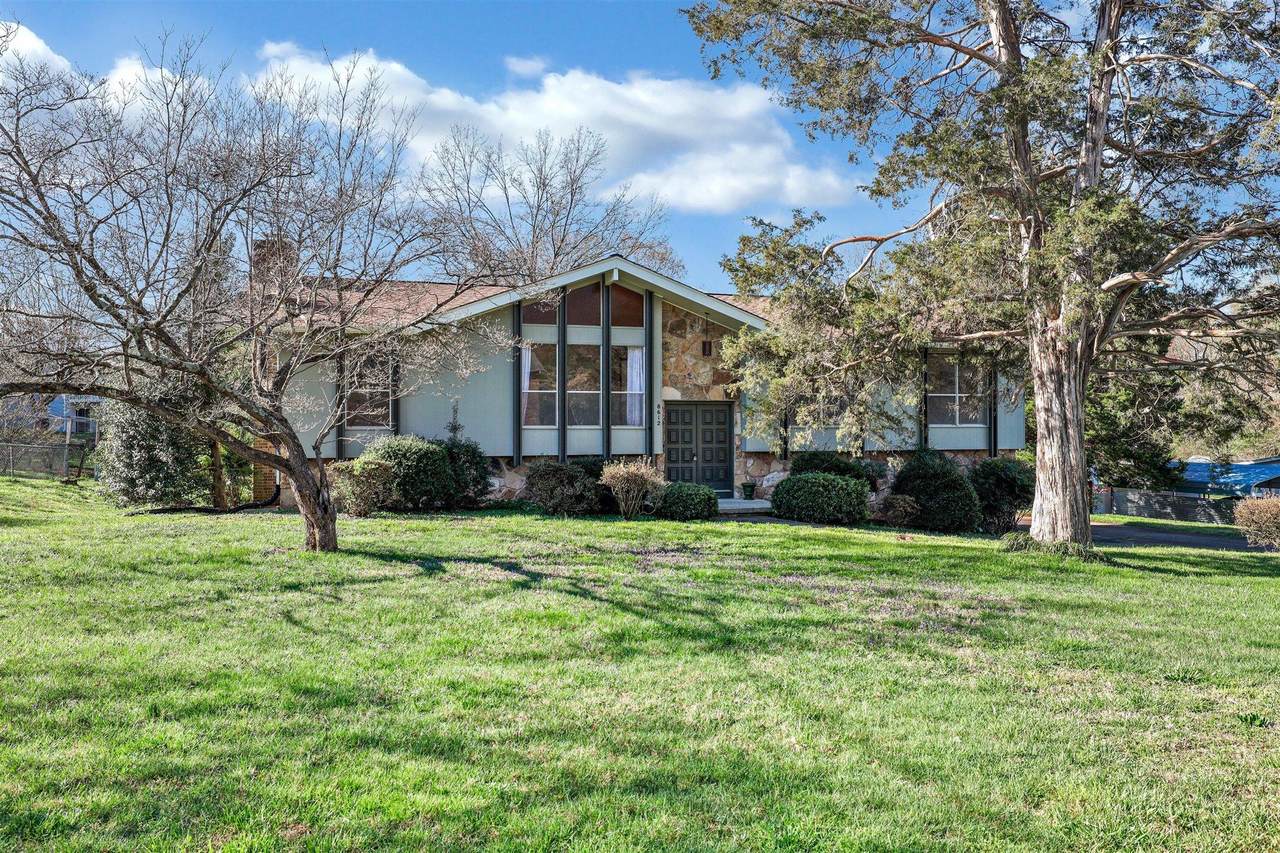 8612 Springfield Drive - Photo 1